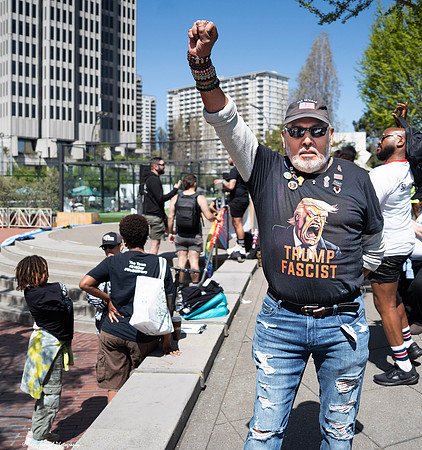 SF Peoples March 1 (Terry Scussel) copy
