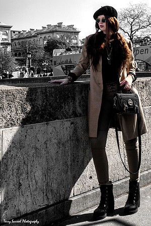 Waiting Fashionably in Paris
