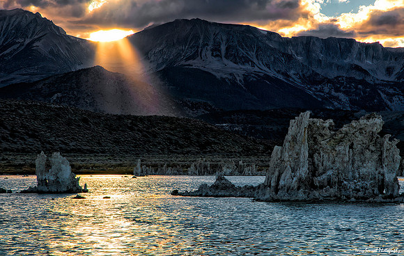 Sundown Rays - Mono Lake