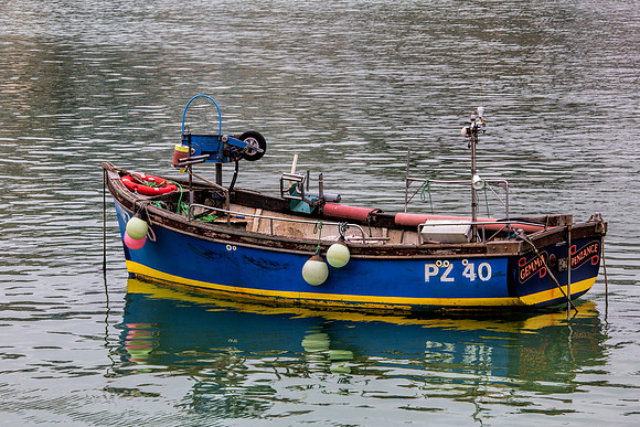 PZ40 Boat In St Ives Harbor 3