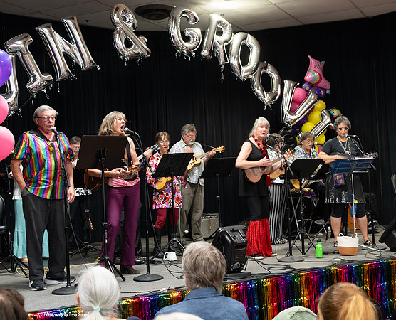 Marin Senior Fair 20 (© Terry Scussel)