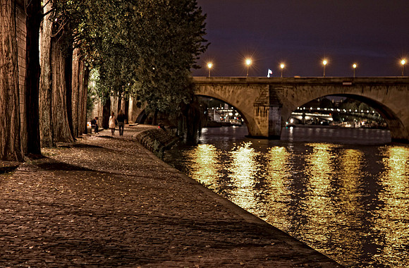 Evening Stroll on the Siene, Paris