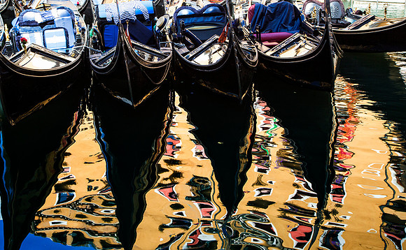 Gondola Reflect, Venice 1