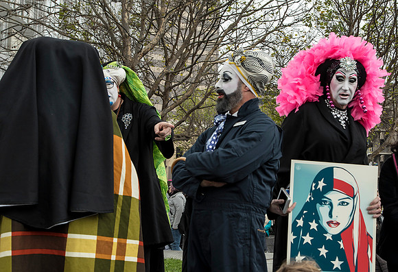 Photo By Terry Scussel  - Sisters of Perpetual Indulgence at Women's March SF 1
