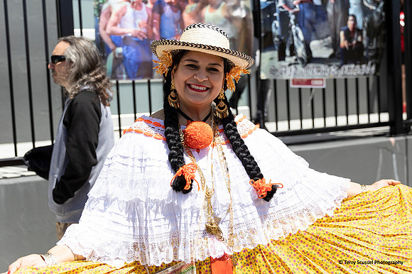 Carnaval Festival 32 (Terry Scussel)