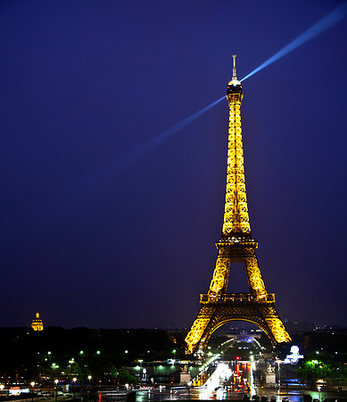 Eiffel Tower Beacon Light
