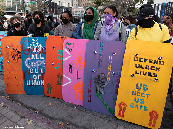 Solidarity w-Portland Rally 34 (Terry Scussel)