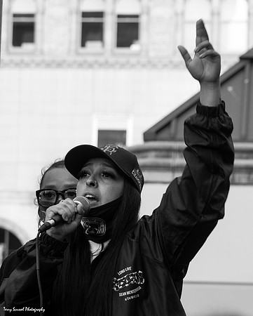 Solidarity w-Portland Rally 30 (Terry Scussel)