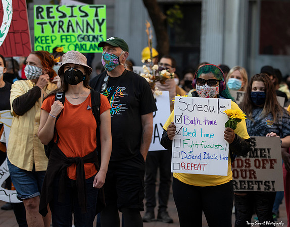 Solidarity w-Portland Rally 18 (Terry Scussel)
