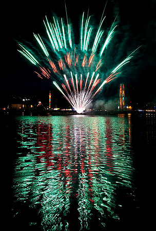 Fireworks Indian Head dress