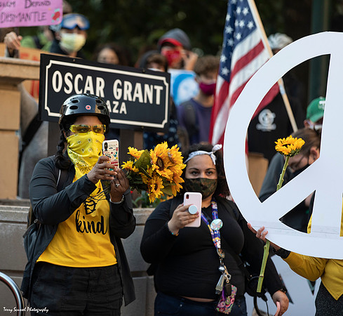 Solidarity w-Portland Rally 19 (Terry Scussel)