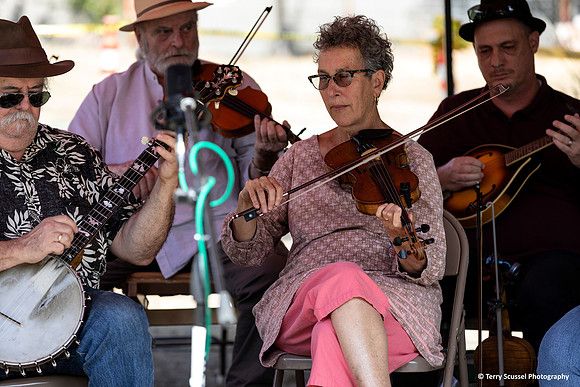 San Rafael PorchFest 29 (Terry Scussel)
