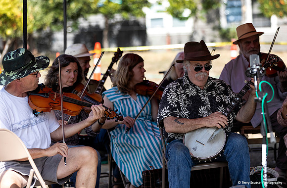 San Rafael PorchFest 16 (Terry Scussel)