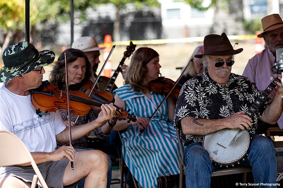 San Rafael PorchFest 30 (Terry Scussel)