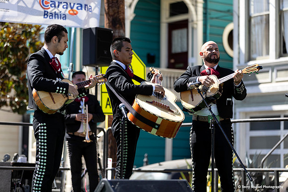 Fiesta de las Americas 18