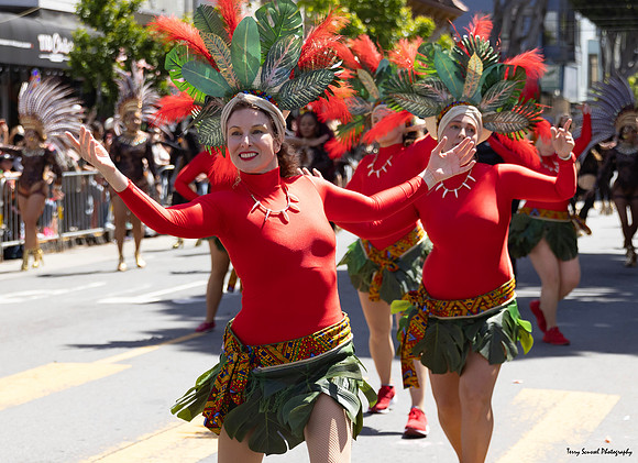 Parade 19 (Terry Scussel)