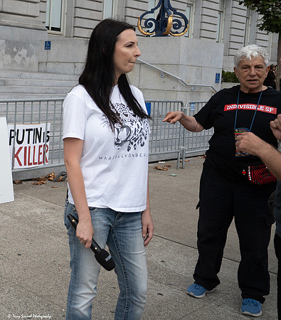Anti-Putin SF City Hall 9 (© Terry Scussel)