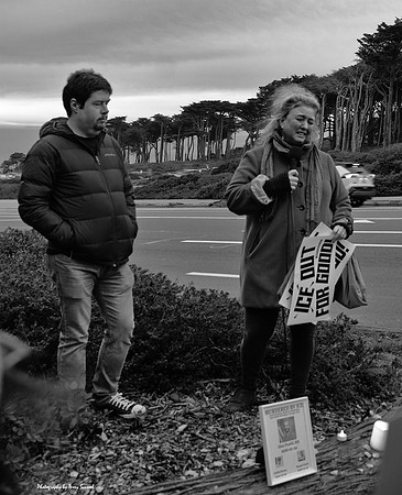 Alex Pretti Vigil_Sutro Heights Park 1 (© Terry Scussel) copy