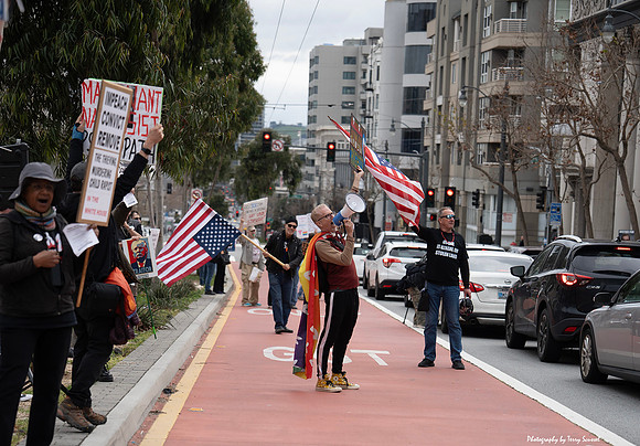 Trump TakeDown SF 40 (© Terry Scussel) copy
