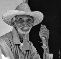 Blind Senior - Vinales - Copy