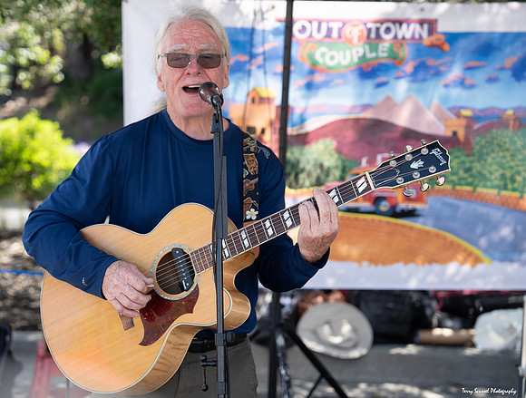 Out of Town Couple 6, SR Farmer's Market