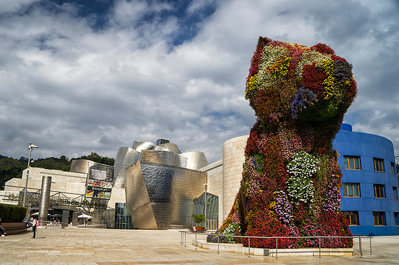Jeff Koons - Puppy - at Bilbao Guggenheim