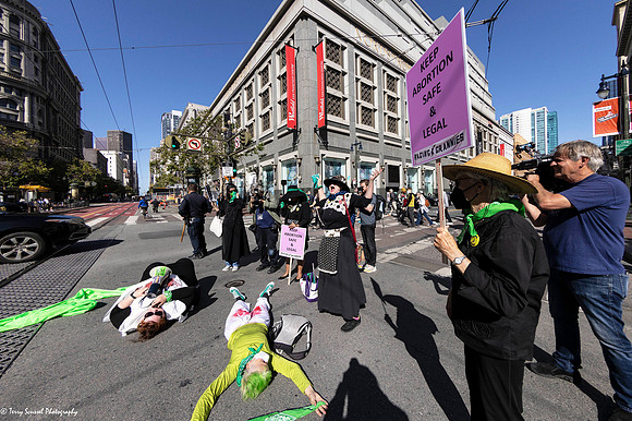 Flash Mob 4 Abortion Rights 32 (Terry Scussel) copy