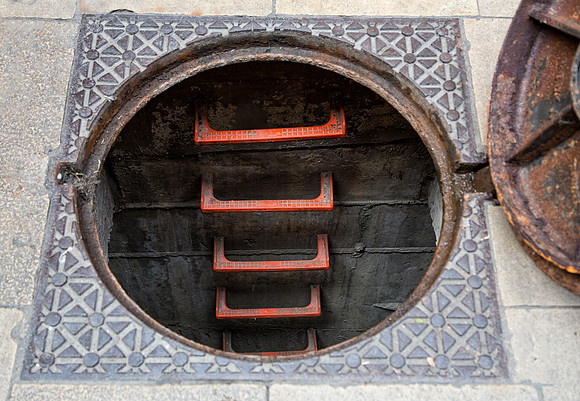 Man Hole