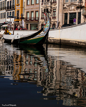 Aveiro & Moliceiro Reflect