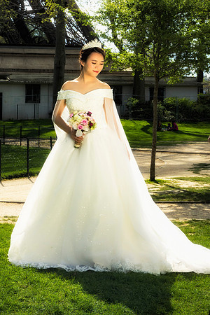 Bride at Eiffel Tower 1