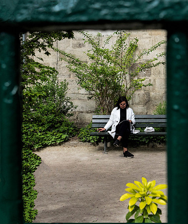 Reader - Paris