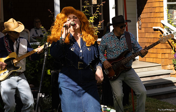 San Rafael PorchFest 125 (Terry Scussel)