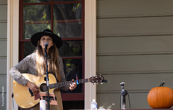 San Rafael PorchFest 79 (Terry Scussel)