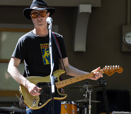 San Rafael PorchFest 94 (Terry Scussel)