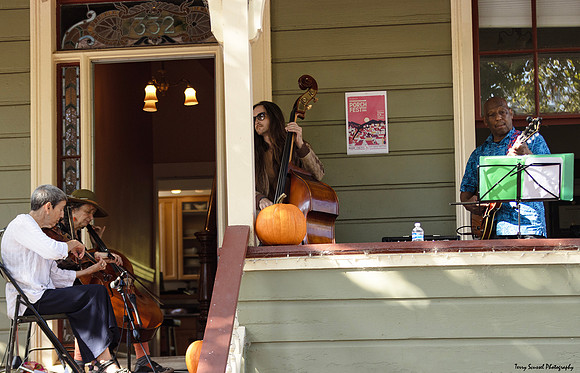 San Rafael PorchFest 127 (Terry Scussel)
