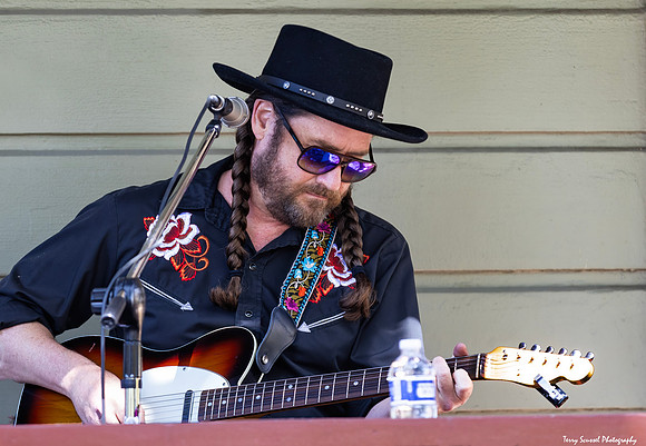 San Rafael PorchFest 59 (Terry Scussel)