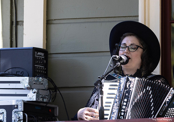San Rafael PorchFest 58 (Terry Scussel)