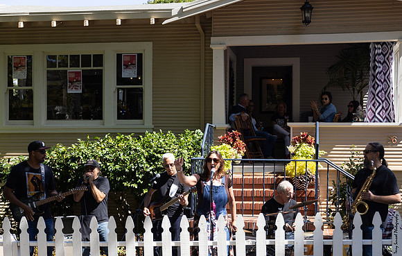 San Rafael PorchFest 69 (Terry Scussel)