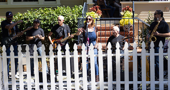 San Rafael PorchFest 68 (Terry Scussel)