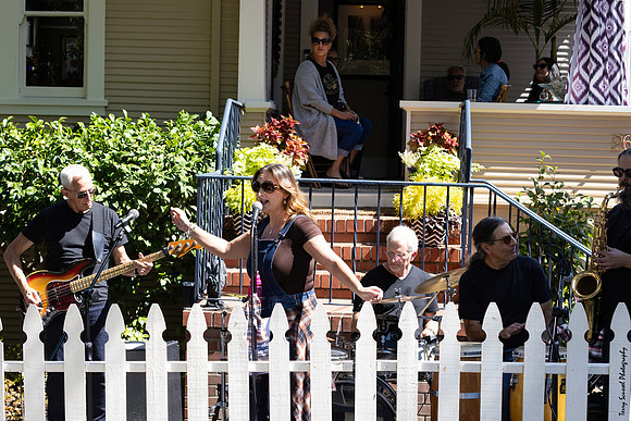 San Rafael PorchFest 72 (Terry Scussel)