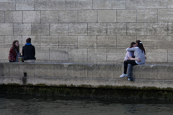Along the Seine - Lovers