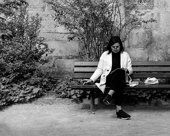 Paris Park Reader B&W