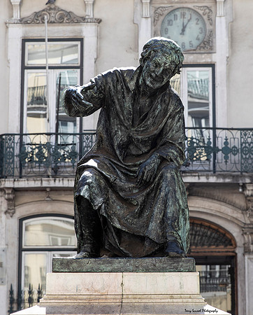 Antonio Ribeiro Chiado 2, Chiado Square Lisbon