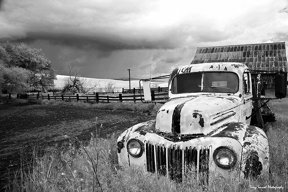 Abandoned Farm - Infared final