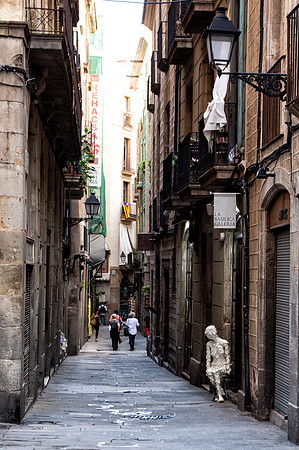 Manikin - Old Town Barcelona