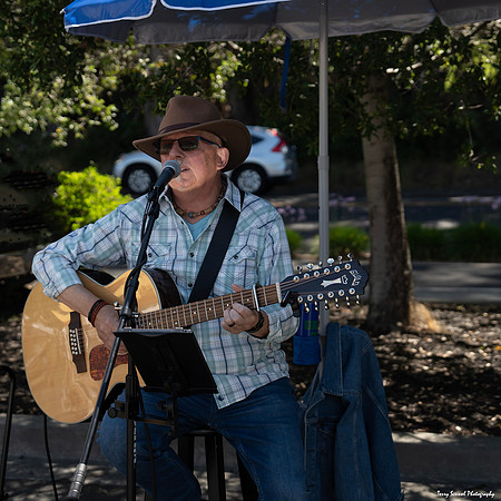 Douglas Cross 6 - SR Farmer's Market (Terry Scussel Photography) copy