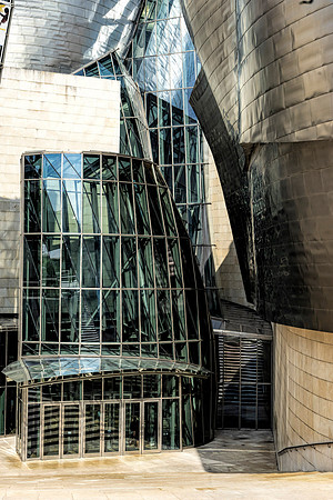 The Angles of Guggenheim Museum Bilbao, Espana
