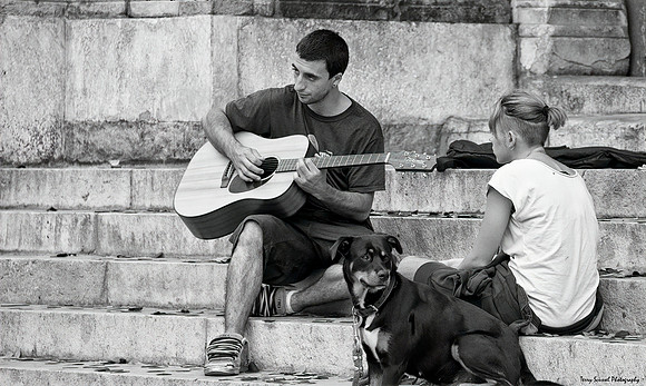 Guitarist, Avignon