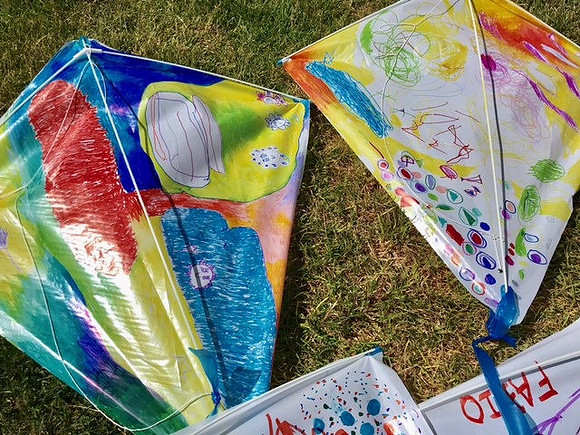 Making Kites 1