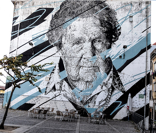 Alexandre Farto (aka Vhils) at Largo de Artur Arcos, Porto